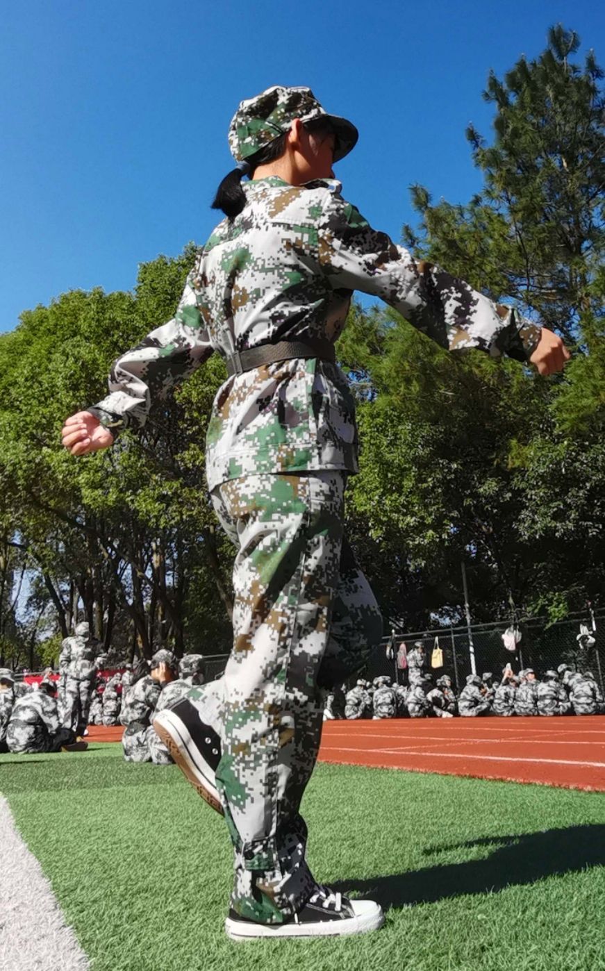 {娛樂城}(如何形容军训生活) {娛樂城}(如何形容军训生活)